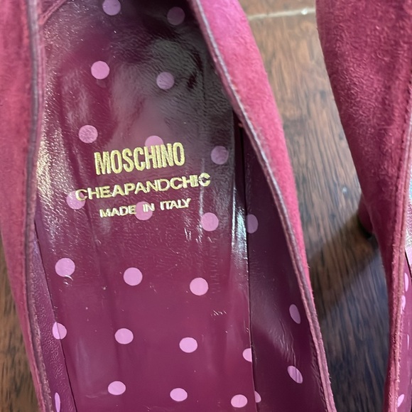 Moschino Italy Cranberry Purple Suede Heel Pumps 40 - Picture 3 of 7